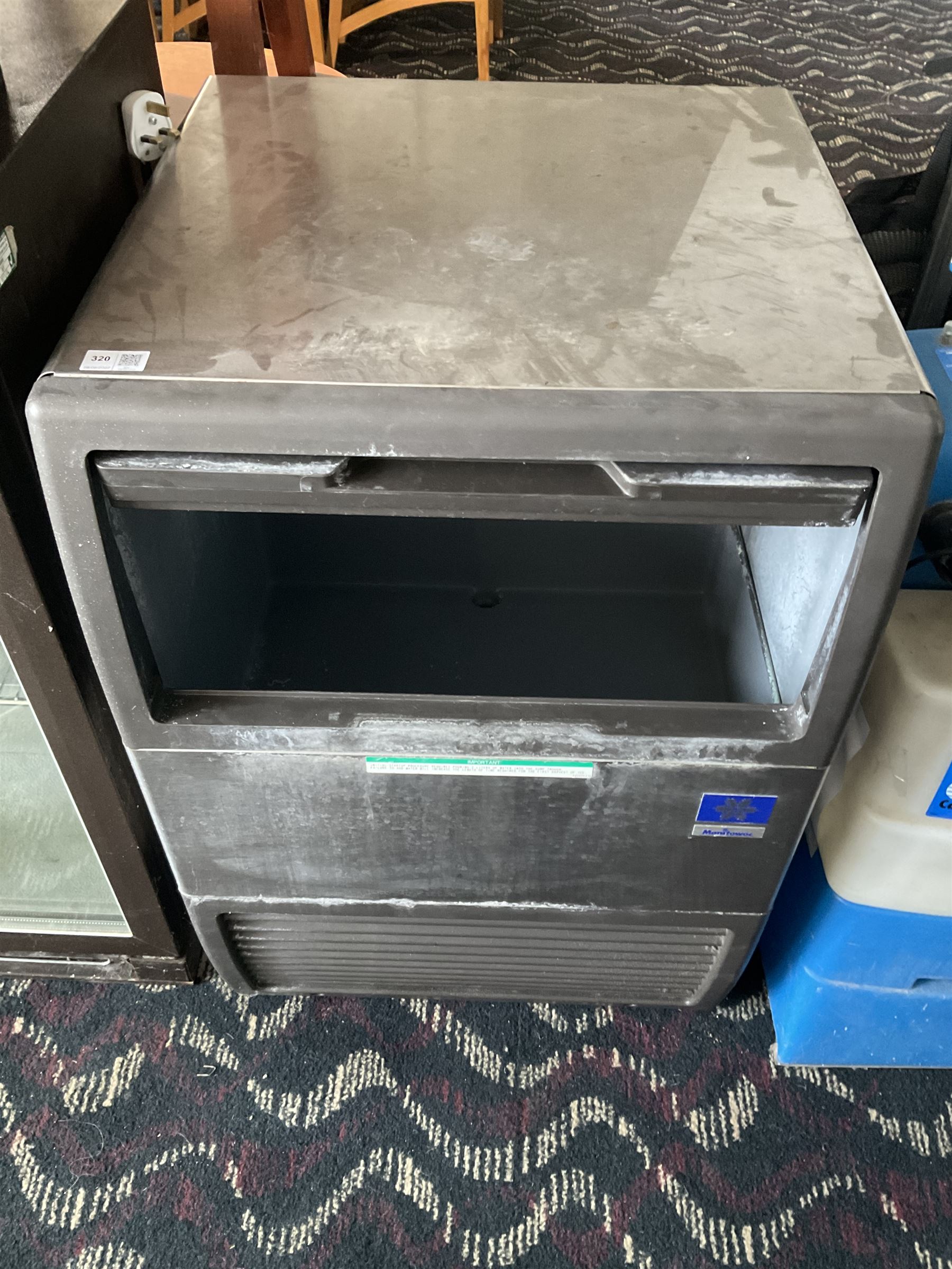 Manitowoc ECS041AG ice maker - spares or repairs- LOT SUBJECT TO VAT ON THE HAMMER PRICE - To be col - Image 2 of 2