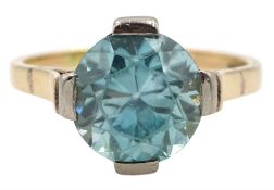 14ct gold single stone blue zircon ring