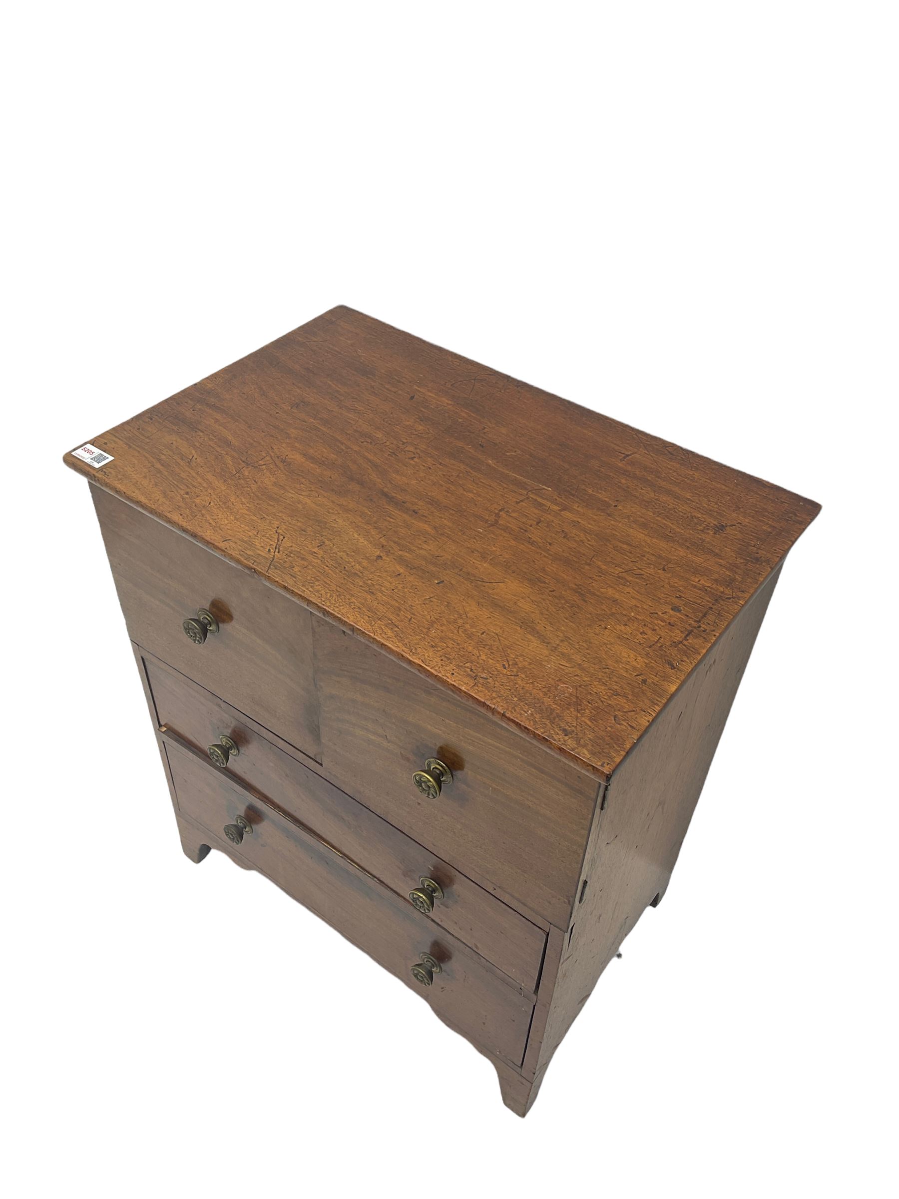 19th century mahogany commode cabinet or nightstand - Image 2 of 2