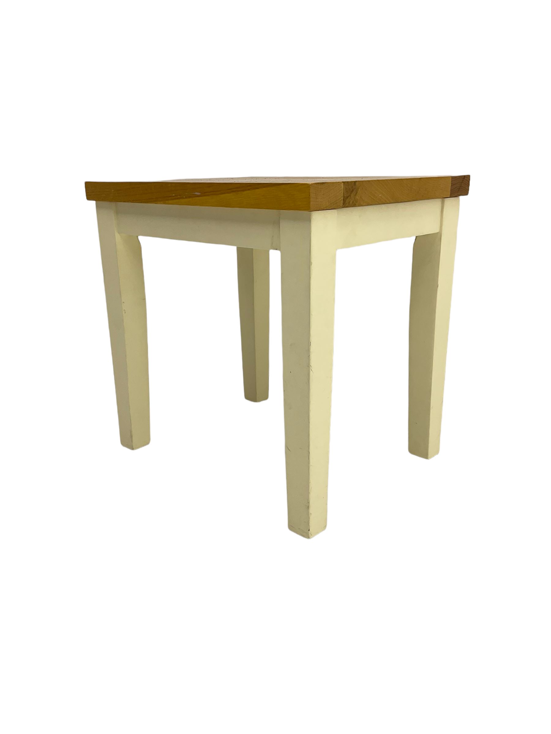 Rectangular oak top occasional table on painted base - Image 2 of 4