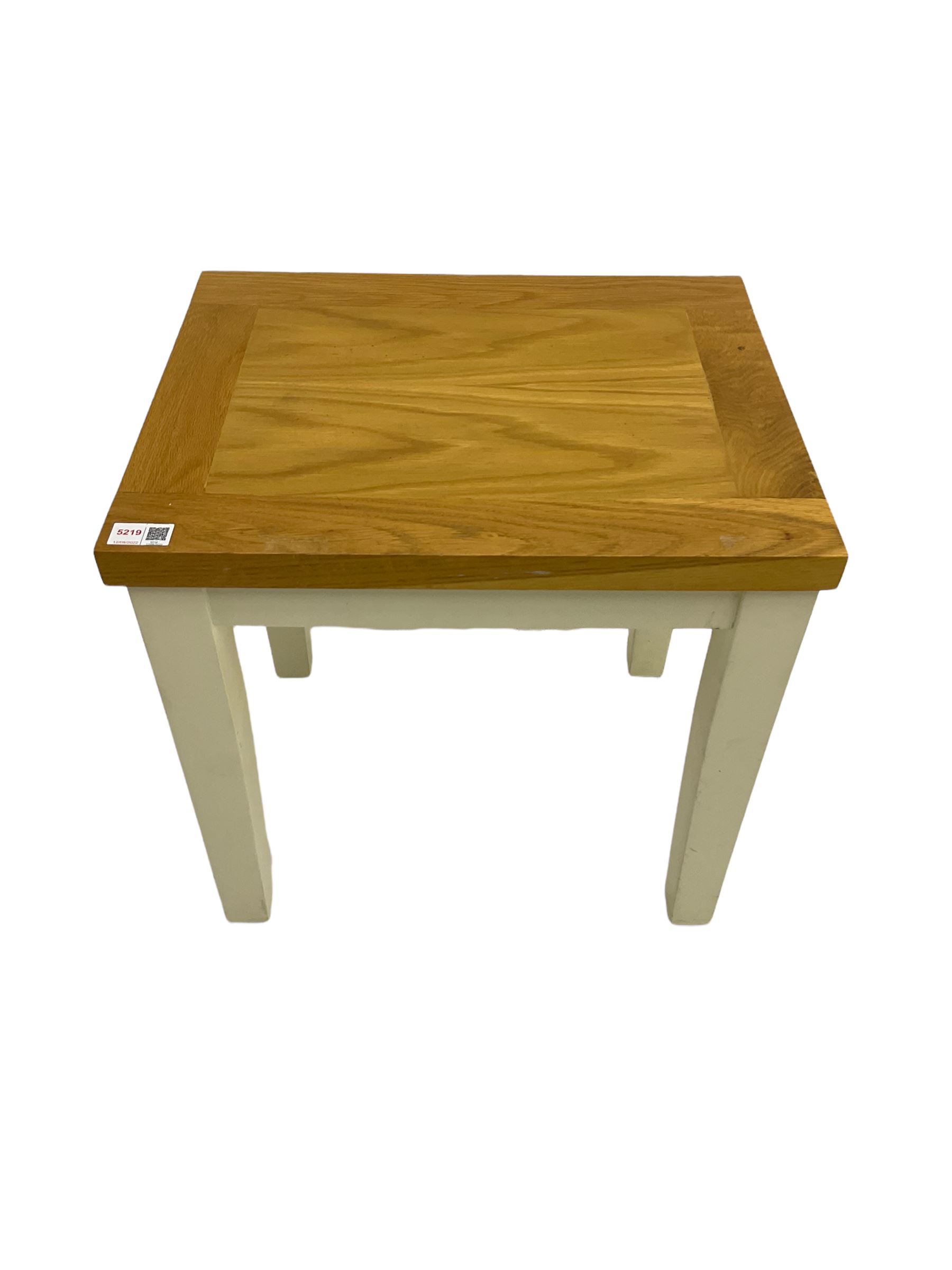 Rectangular oak top occasional table on painted base - Image 4 of 4