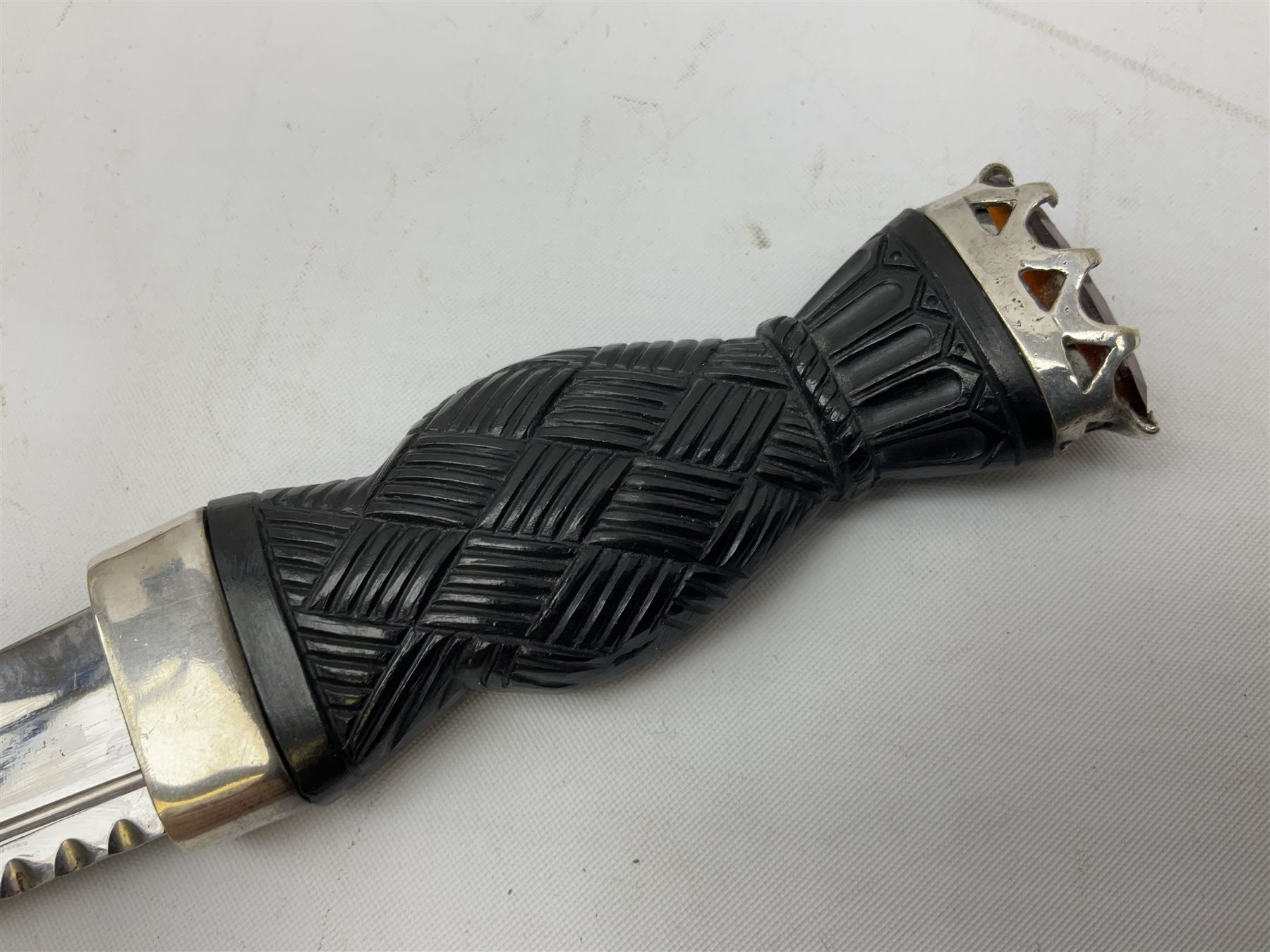 Scottish Sgian-Dubh with metal mounts and sheath - Image 3 of 9