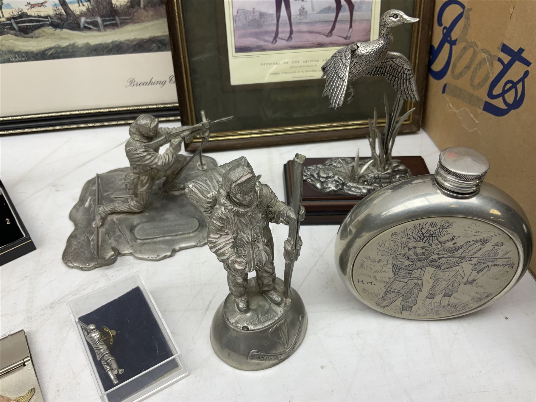 Quantity of pewter figures - Image 5 of 9