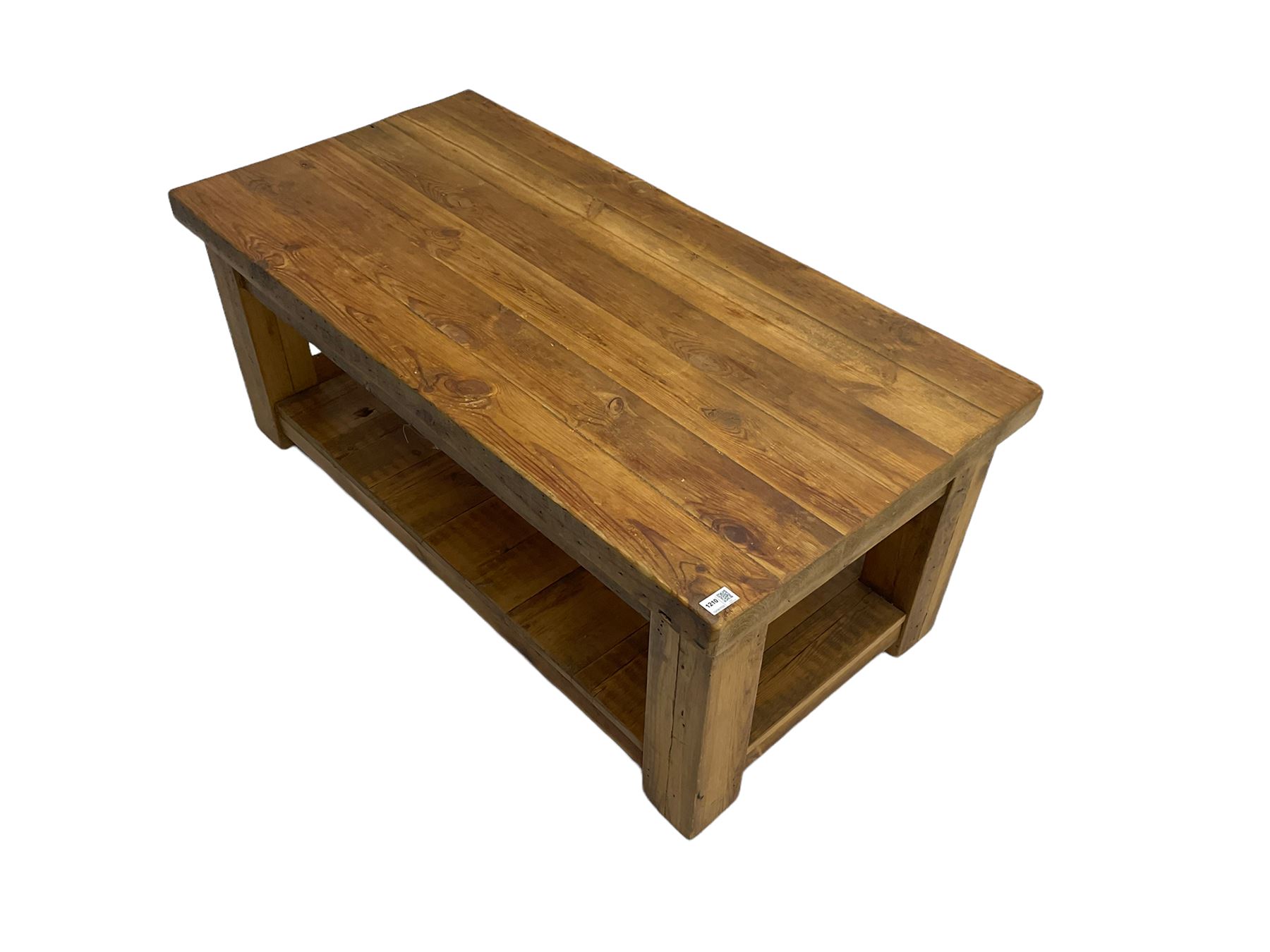 Reclaimed pine rectangular coffee table - Image 6 of 6