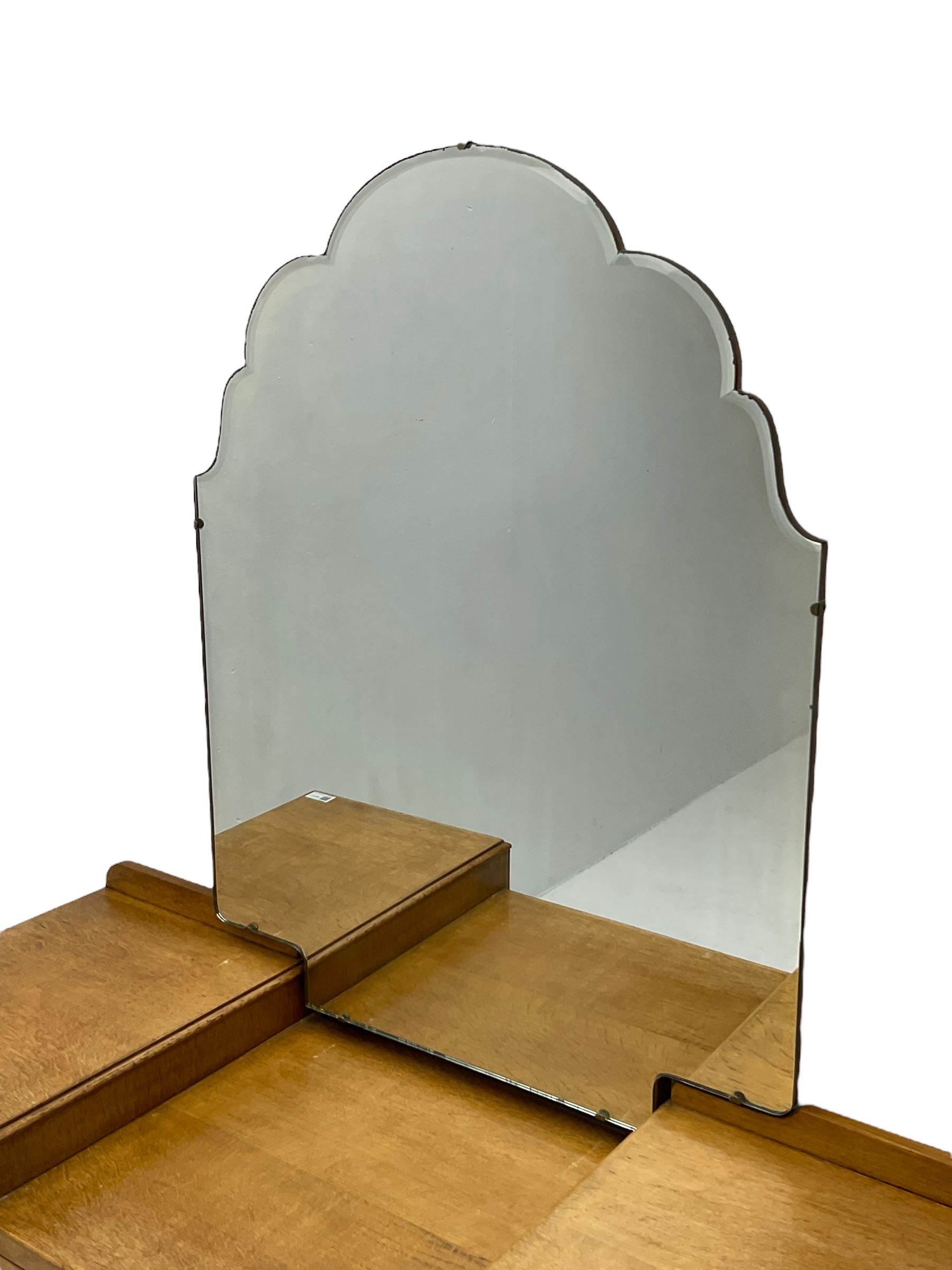 Mid-20th century light oak twin pedestal dressing table - Image 2 of 6