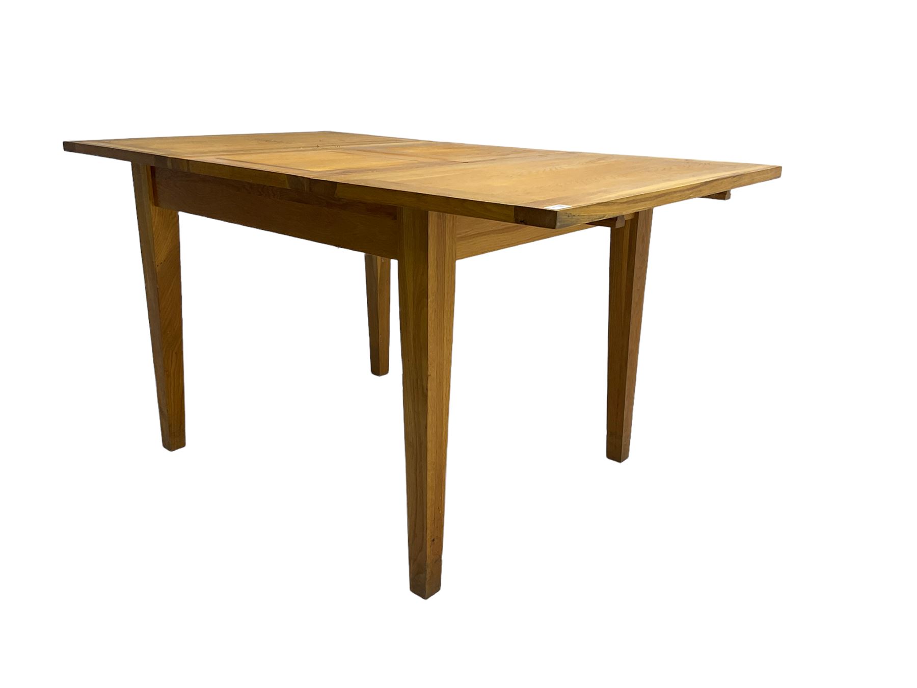 Light oak extending dining table - Image 2 of 7