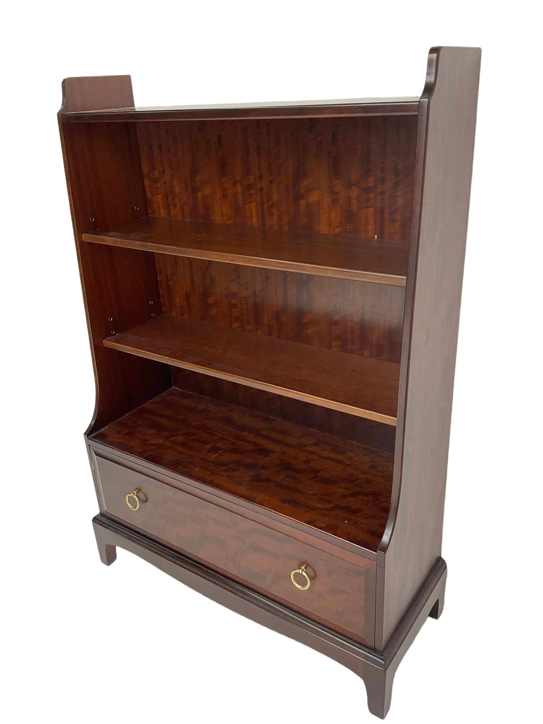 Stag Minstrel - mahogany open bookcase with drawer - Image 5 of 6