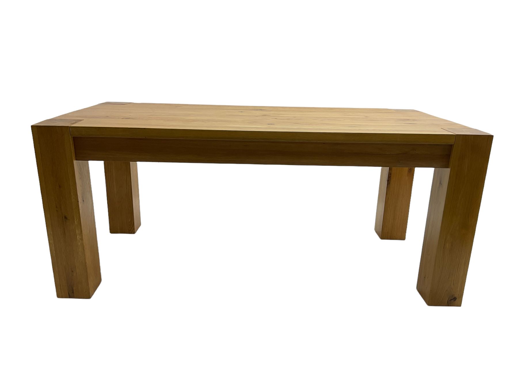 Oak rectangular dining table on square supports - Image 6 of 10