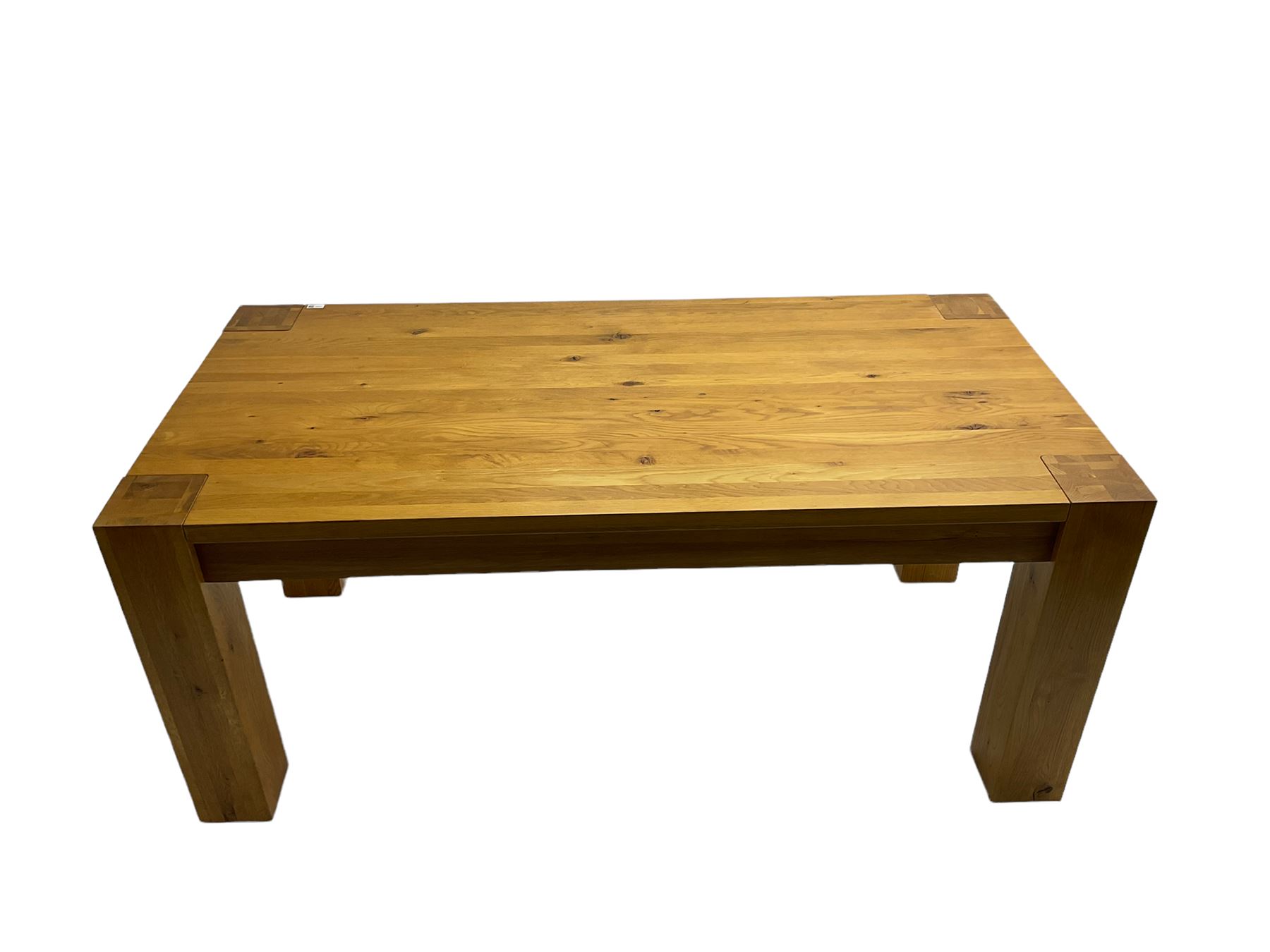 Oak rectangular dining table on square supports - Image 7 of 10