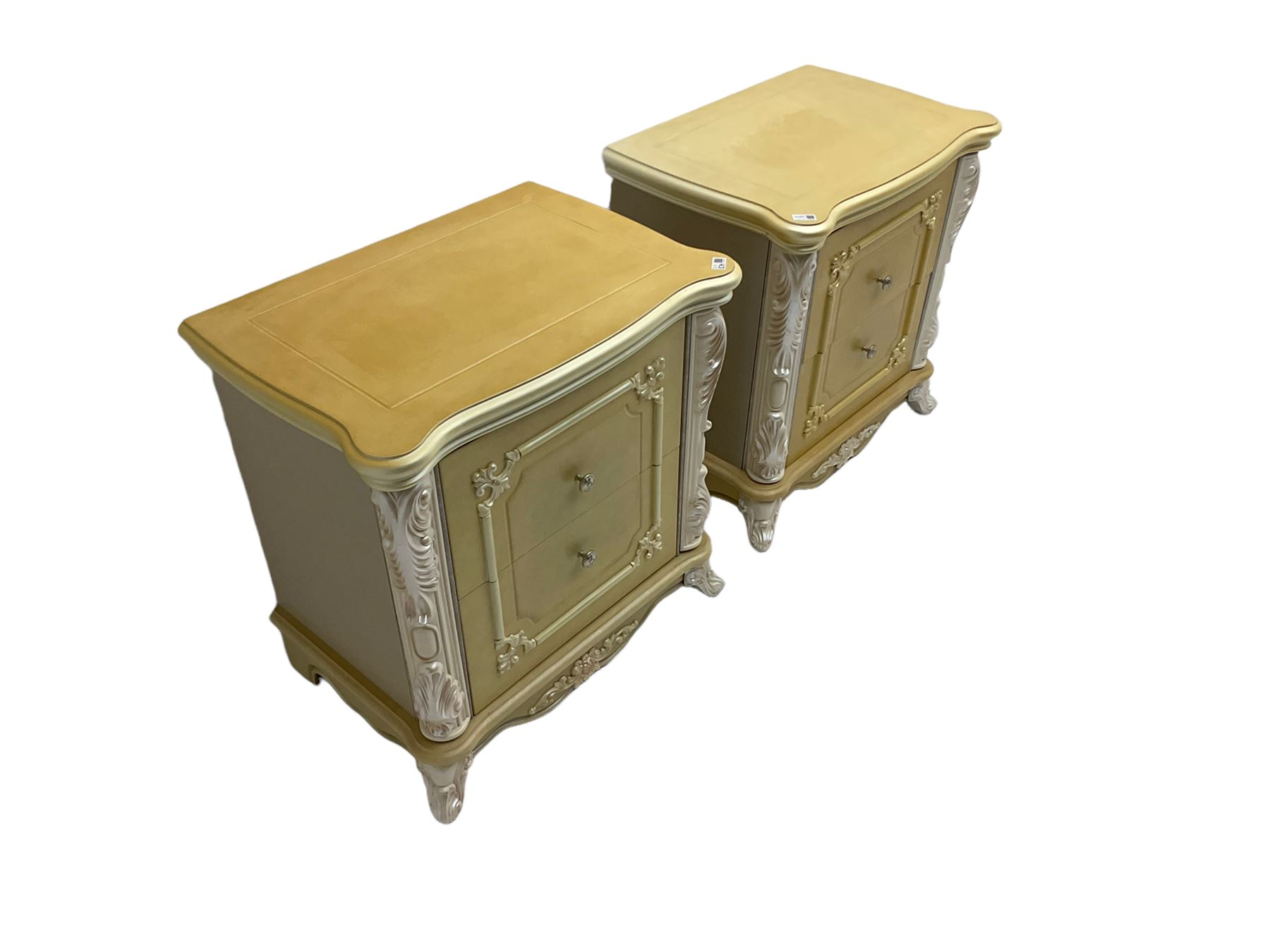 Pair Rococo style wood finish bedside chests - Image 6 of 6