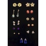 Collection of 9ct gold stone set stud earrings including goldstone and pearl and 9ct other gold stud