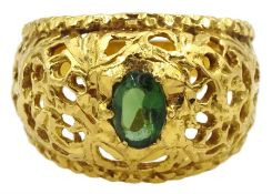 21ct gold single green paste stone set ring