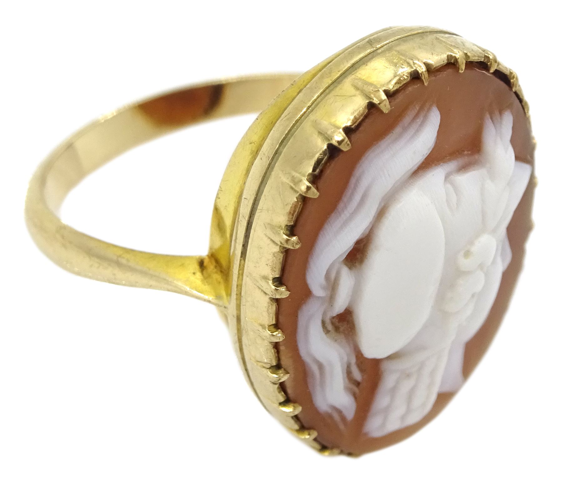 Victorian gold cameo ring depicting the goddess Minerva - Image 3 of 5