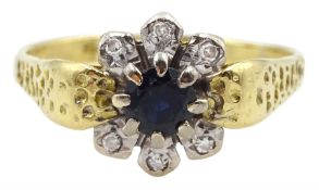18ct gold sapphire and diamond chip cluster ring