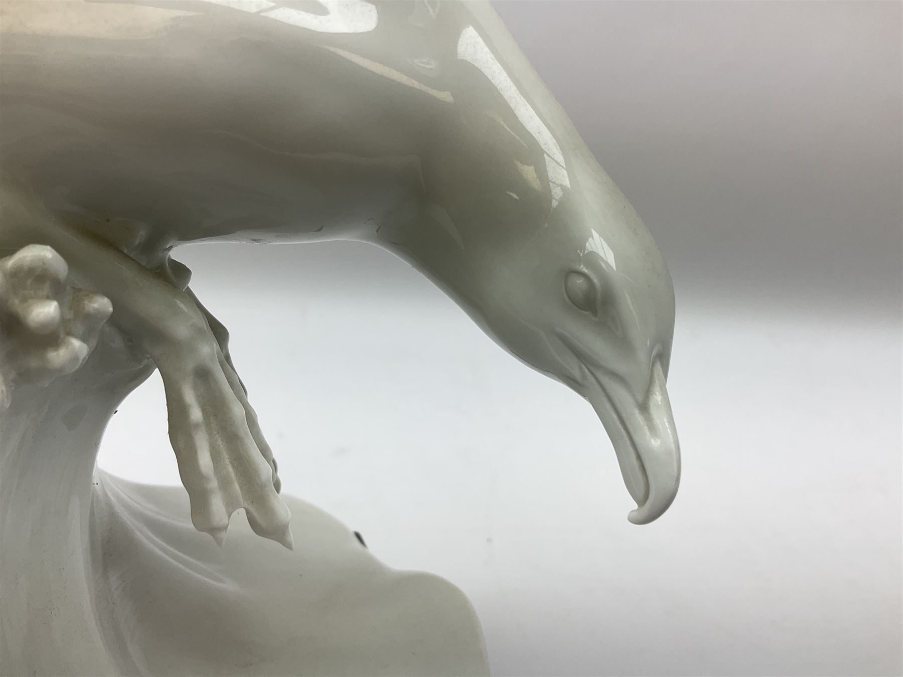 1930s Meissen figure of a seagull designed by Max Esser - Bild 8 aus 11