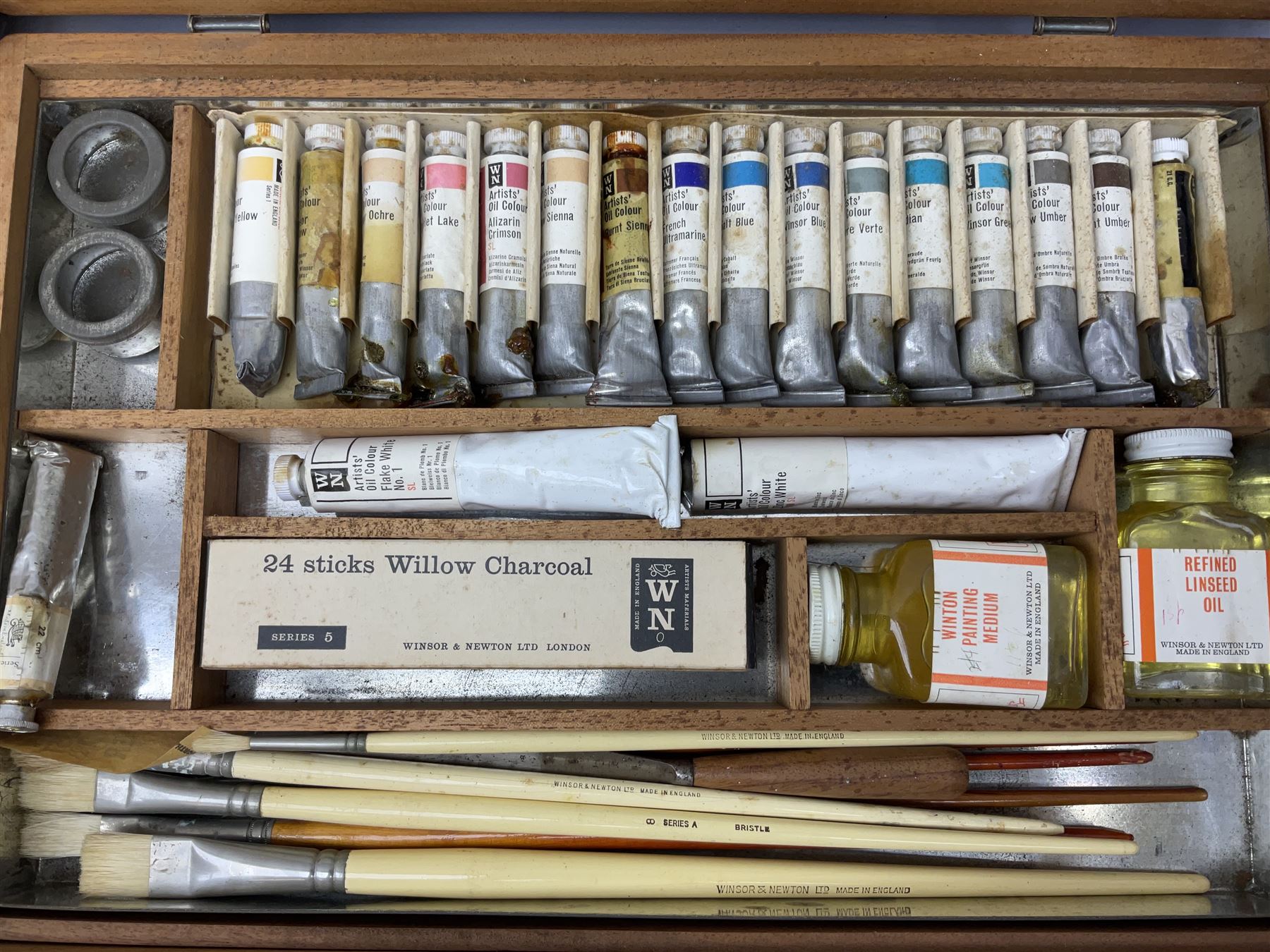 Winsor & Newton cased travelling set of oil paints - Image 3 of 19