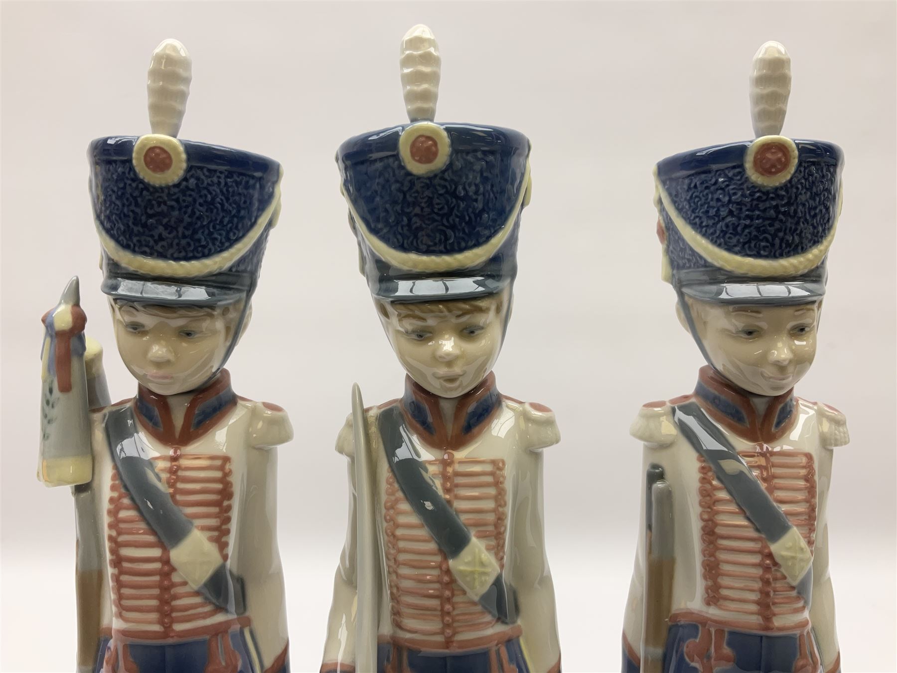 Three Lladro soldier figures - Image 3 of 8