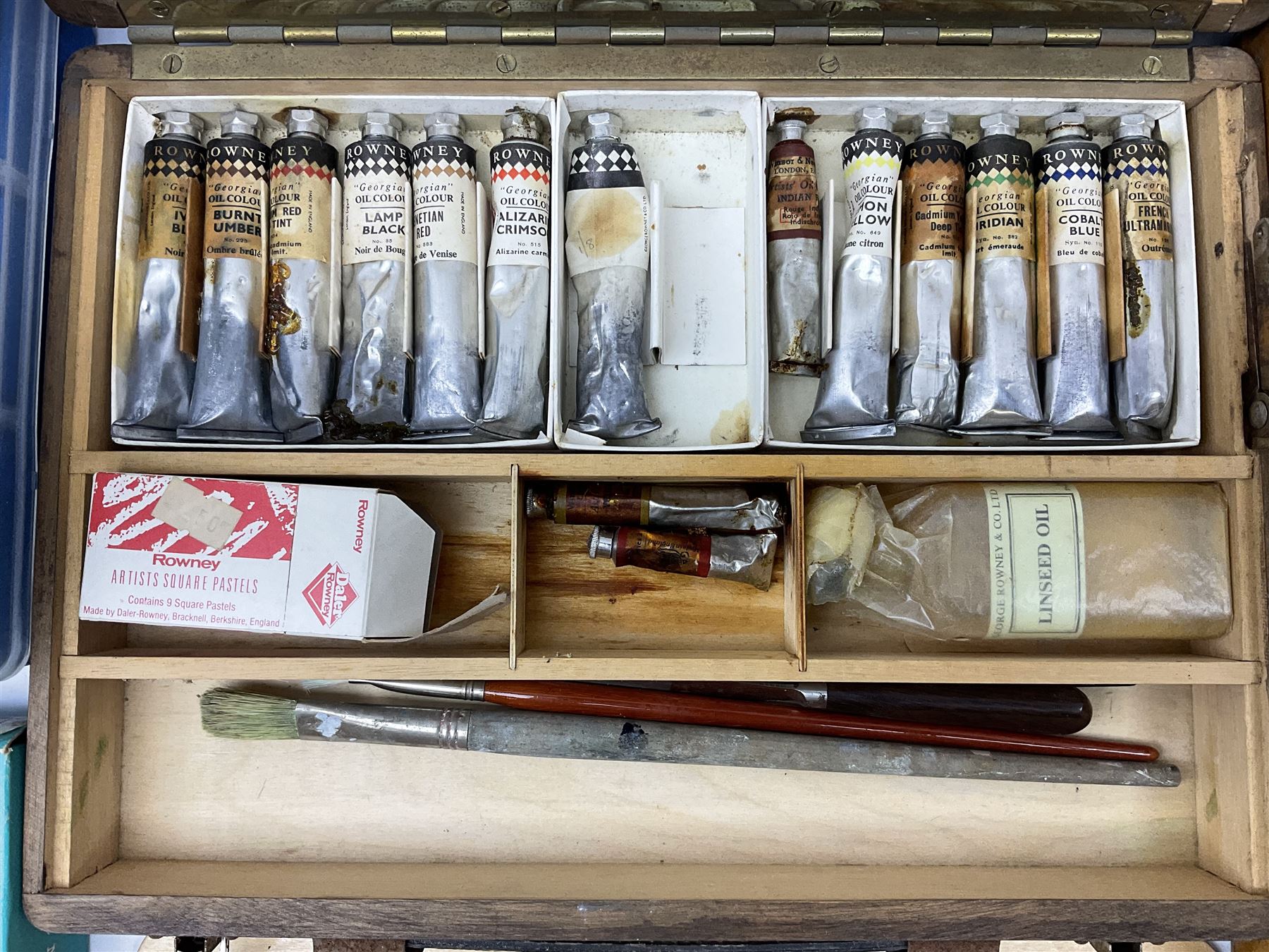 Winsor & Newton cased travelling set of oil paints - Image 2 of 19
