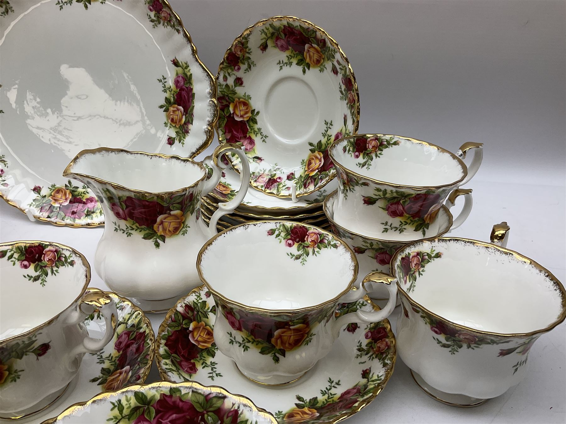 Royal Albert Old Country Roses pattern part tea service - Image 4 of 8