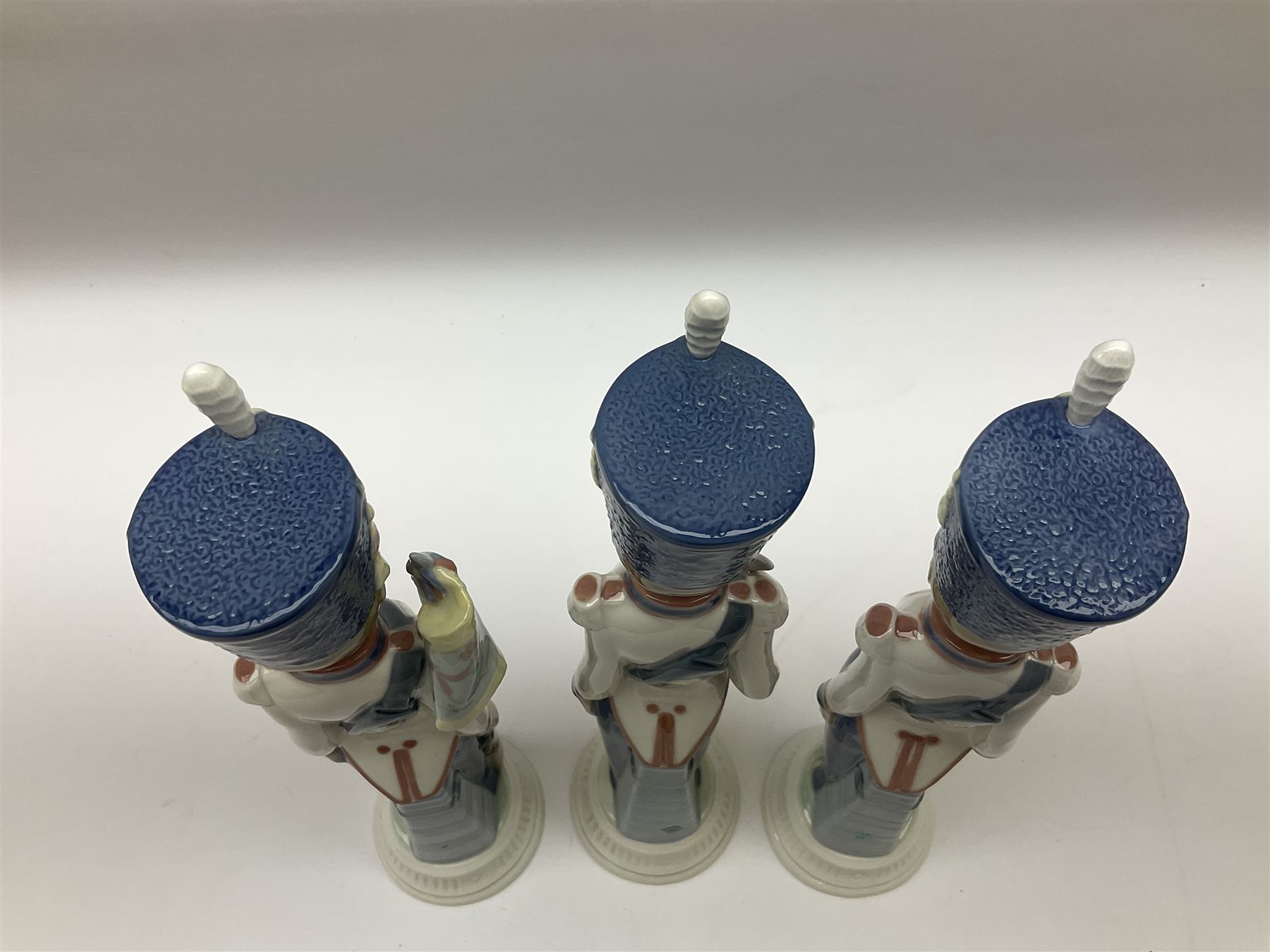 Three Lladro soldier figures - Image 2 of 8