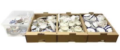 Large quantity of tea wares to include Copeland Spode