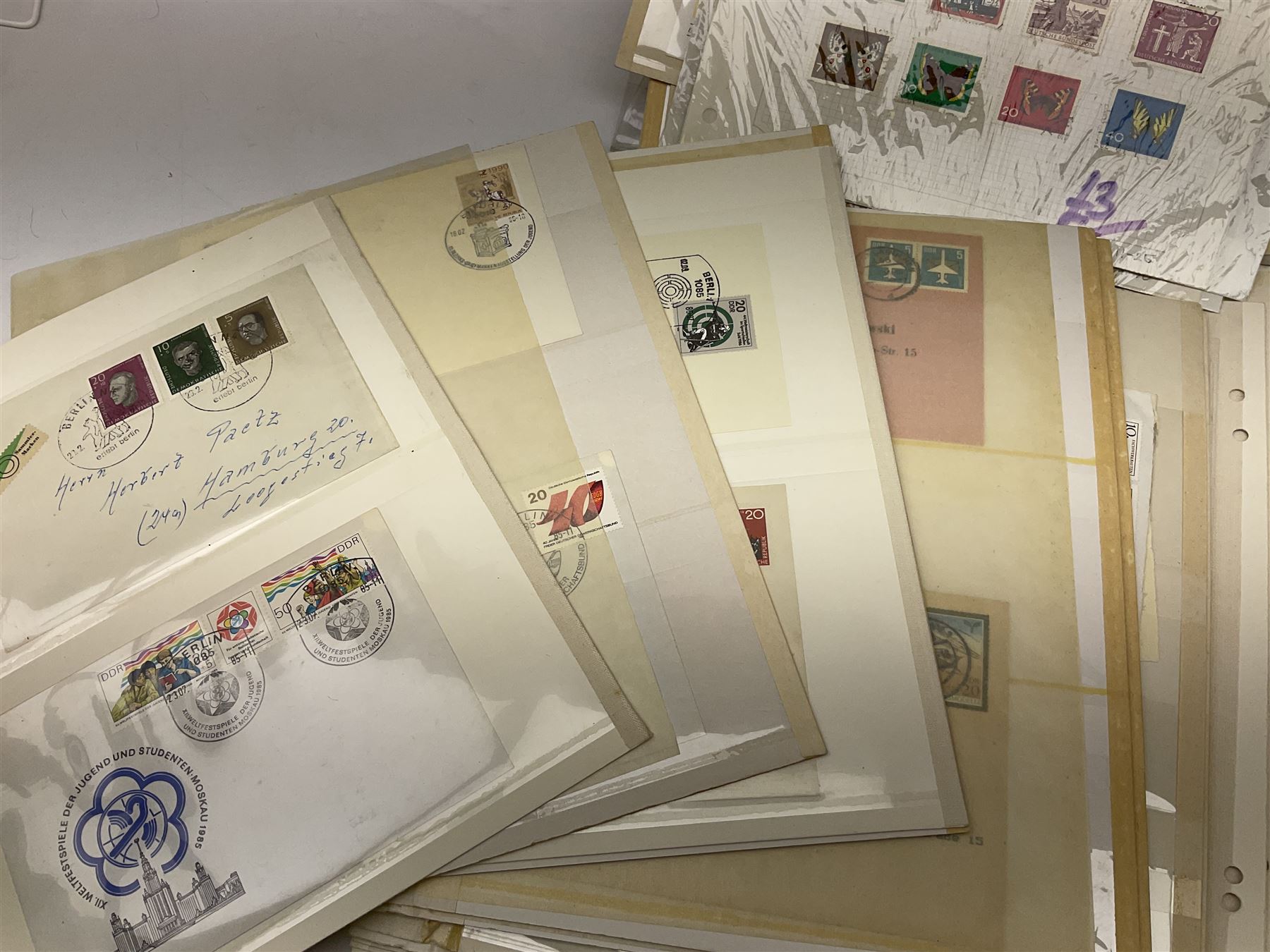 Quantity of world stamps - Image 2 of 8