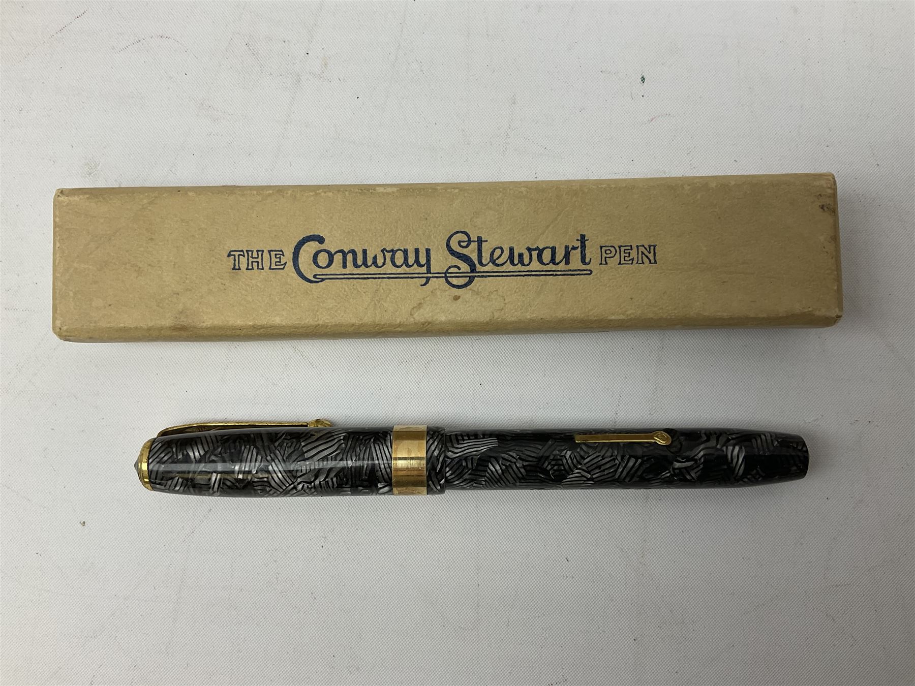 Conway 14ct gold nib fountain pen with original box and guarantee certificate - Bild 4 aus 8