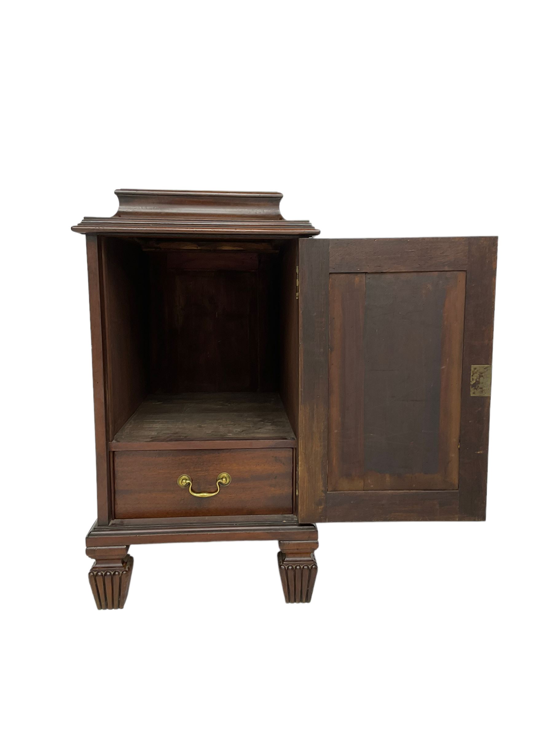 Regency style mahogany pedestal cabinet - Image 3 of 7