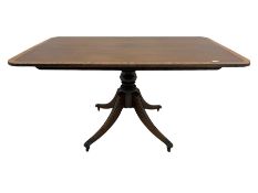 Early 19th century crossbanded mahogany dining centre table