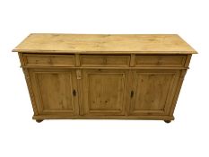 Georgian style pine dresser base