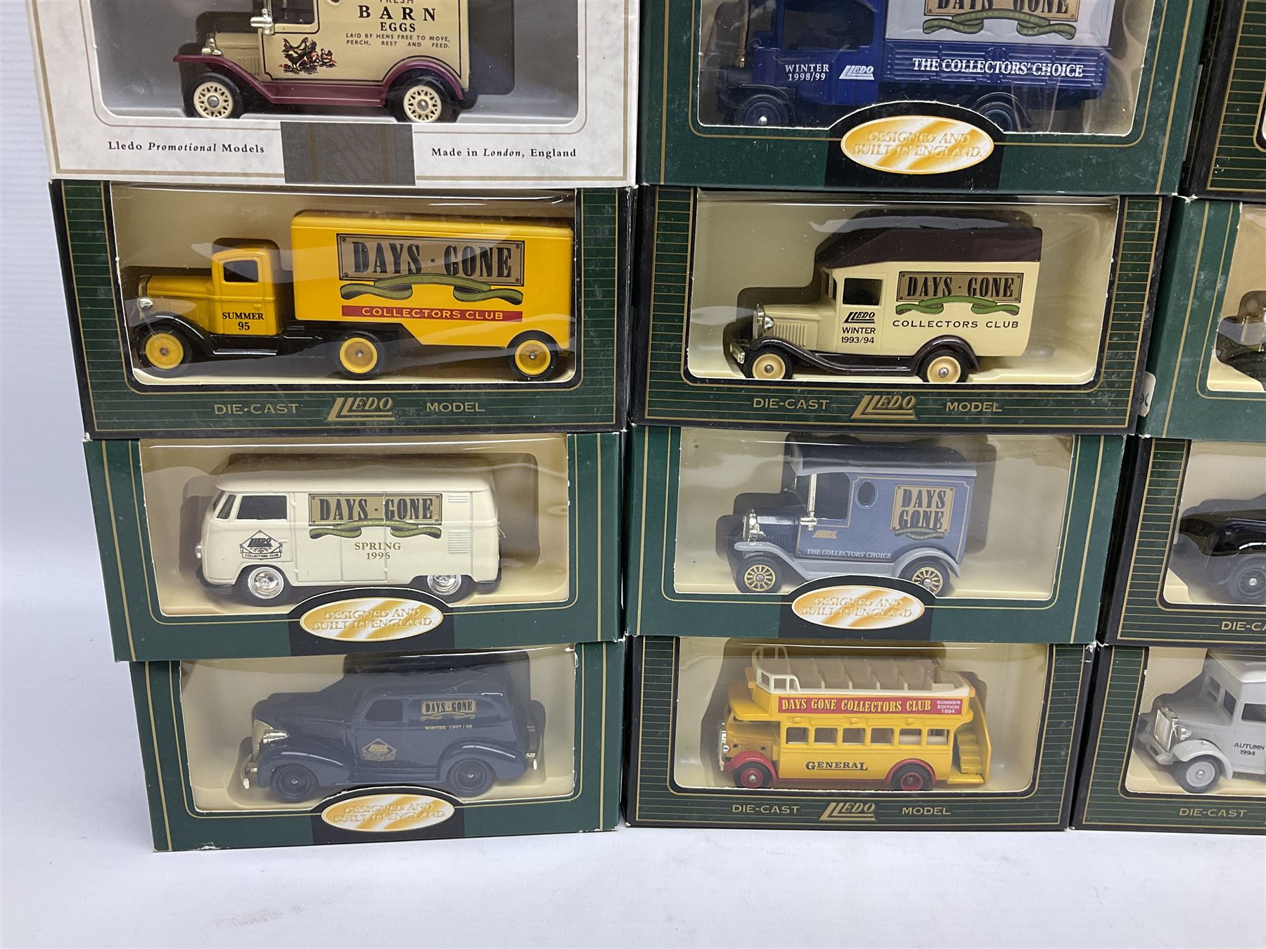 Collection of Days Gone/ Lledo die-cast models including thirty Lledo Promotional Models - Image 15 of 17