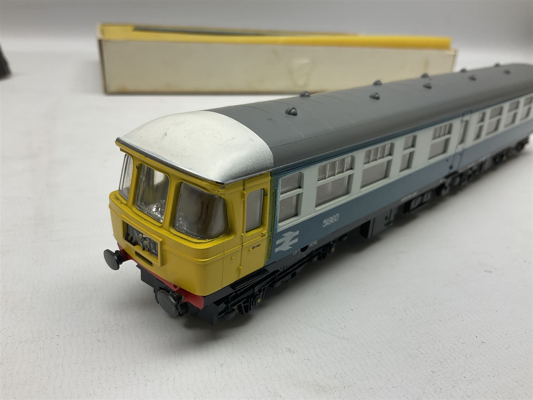 Trix '00/H0' gauge - Intercity Transpennine 2-Car DMU Set - Image 4 of 10