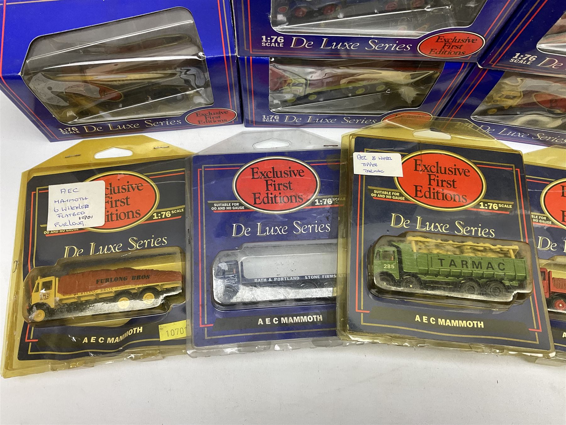 Twenty-two Exclusive First Editions De Luxe Series 1:76 scale die-cast models - Image 2 of 9