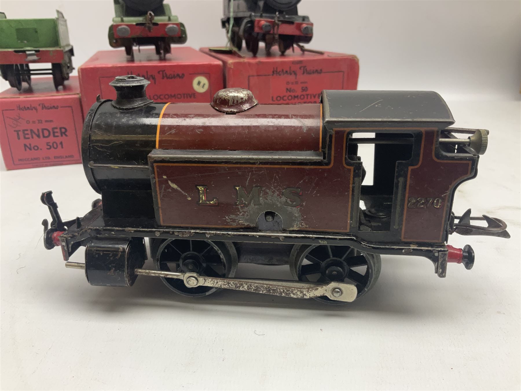 Hornby '0' gauge - No.501 clockwork 0-4-0 locomotive No.1842; boxed; No.501 Tender; boxed; No.101 cl - Image 2 of 14