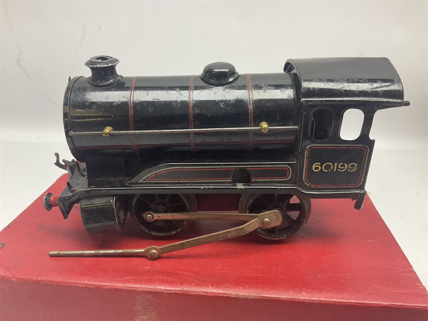 Hornby '0' gauge - No.501 clockwork 0-4-0 locomotive No.1842; boxed; No.501 Tender; boxed; No.101 cl - Image 11 of 14