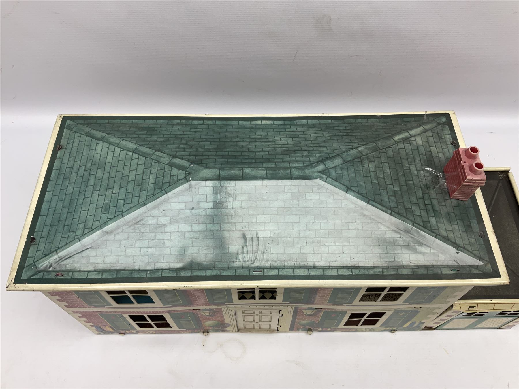 Mid-20th century Mettoy tin-plate double-fronted two-storey doll's house - Image 4 of 11