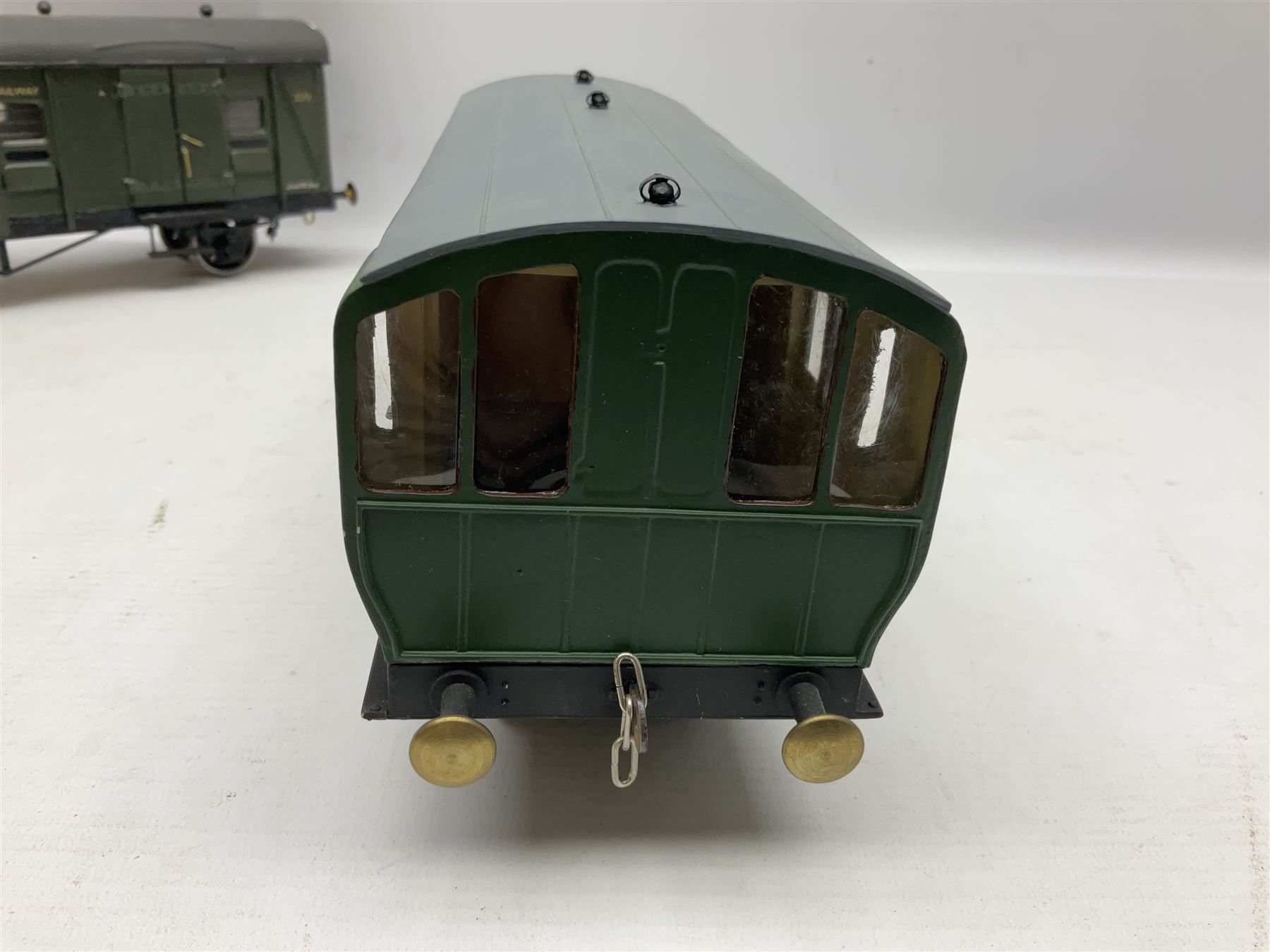 Gauge 1 - scratch-built wooden and metal goods wagon with Southern Railway livery No.2273 L35.5cm; a - Image 4 of 8