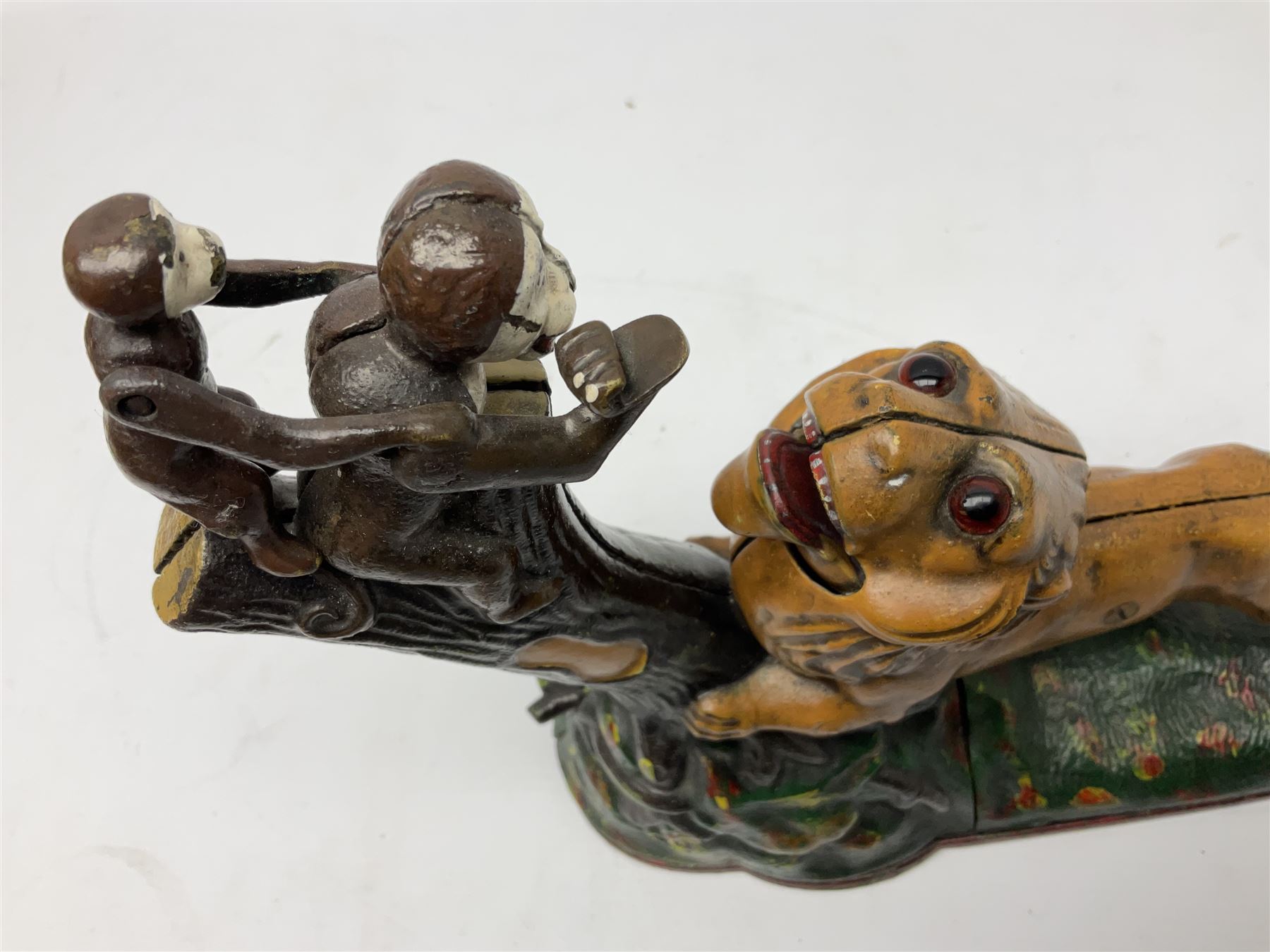 Late 19th century cast-iron mechanical money bank 'Lion and Two Monkeys' by Kyser & Rex with impress - Image 4 of 11
