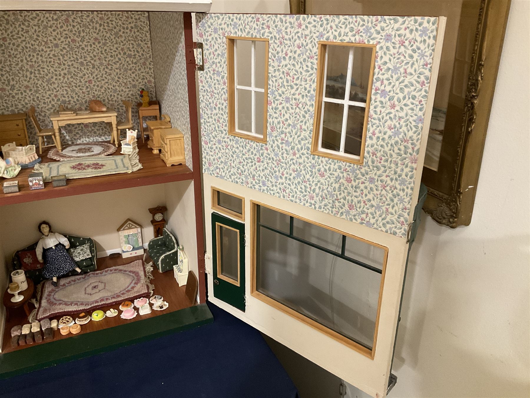 Good quality late 20th century dolls house by M. James dated 1996 in the form of 'Graysons' Shop wit - Image 7 of 15