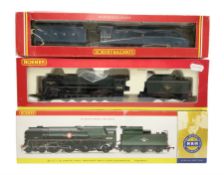 Hornby '00' gauge - NRM Collection Merchant Navy Class 4-6-2 locomotive 'Ellerman Lines' No.35029; b