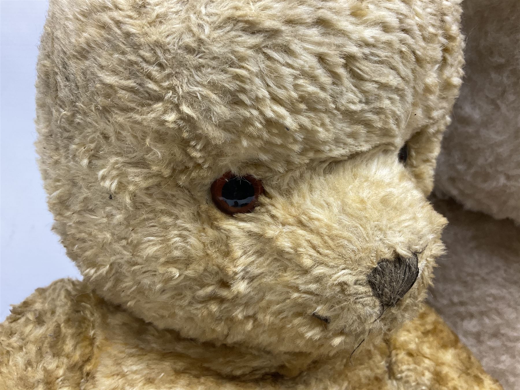 Four mid-20th century and later teddy bears including American style long bodied H71cm; large plush - Image 3 of 9