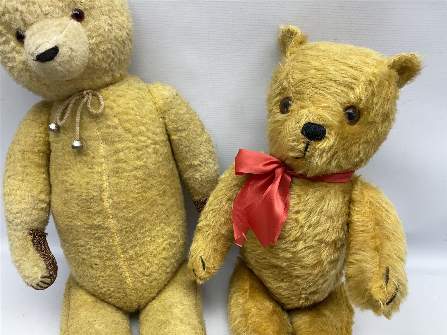 Four mid-20th century and later teddy bears including American style long bodied H71cm; large plush - Image 7 of 9