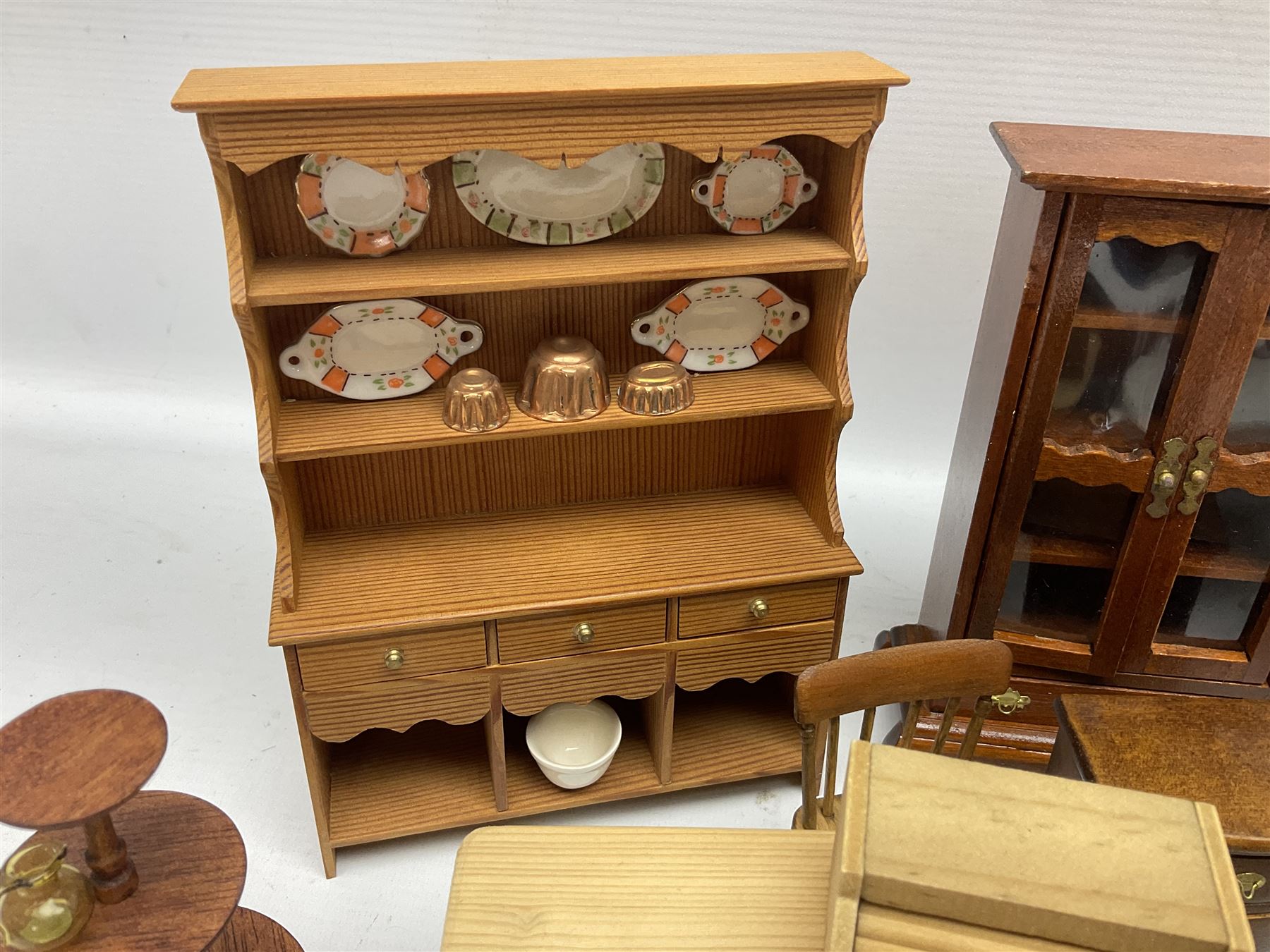 Doll's house wooden furniture - over twenty items including good quality pine Welsh dresser by Tony - Image 9 of 11