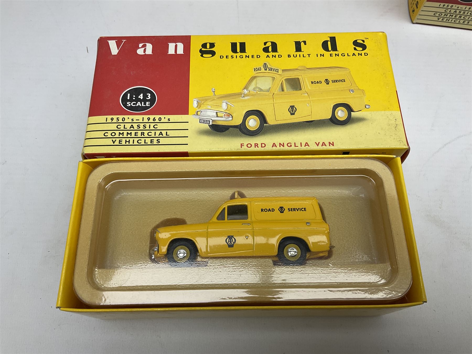 Sixteen Lledo Vanguards 1:43 scale 1950's-1960's Classic Commercial Vehicles die-cast models - Image 4 of 8