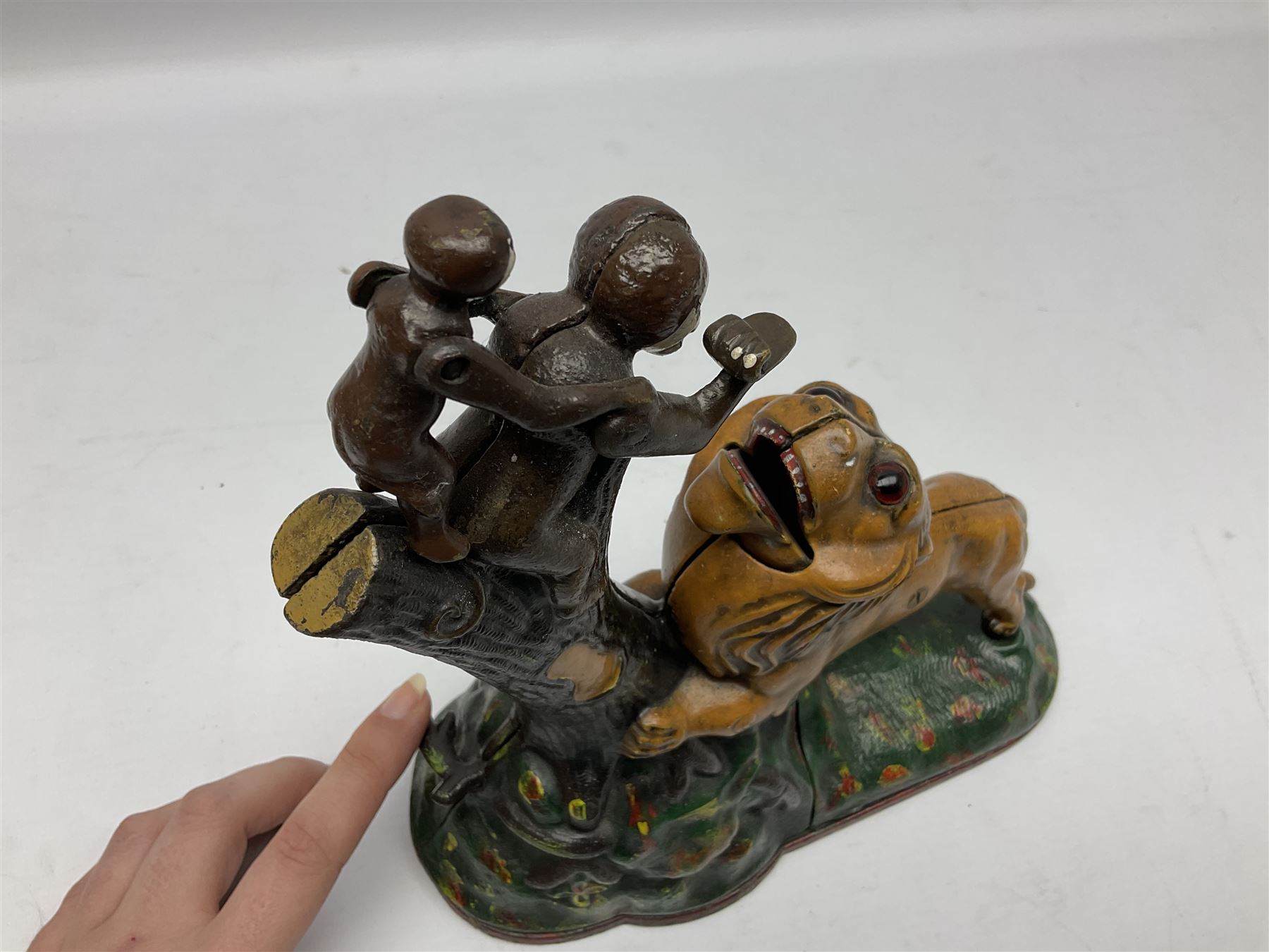 Late 19th century cast-iron mechanical money bank 'Lion and Two Monkeys' by Kyser & Rex with impress - Image 9 of 11