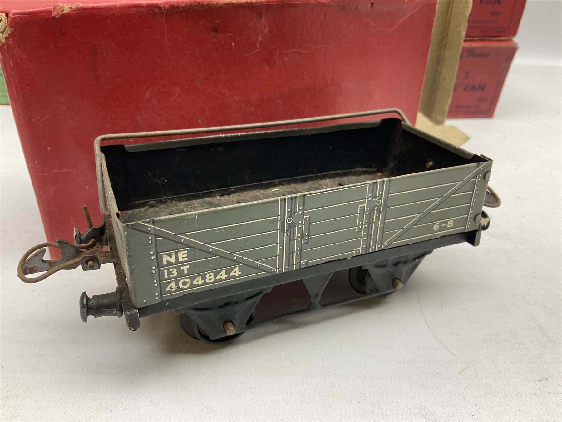 Hornby '0' gauge - twelve goods wagons including lumber wagon - Image 6 of 9