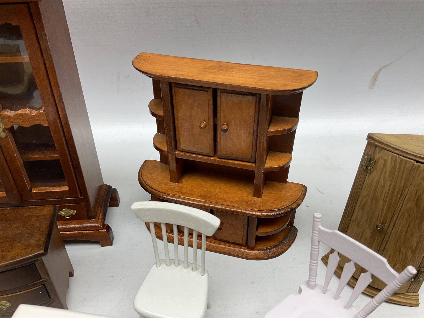 Doll's house wooden furniture - over twenty items including good quality pine Welsh dresser by Tony - Image 6 of 11