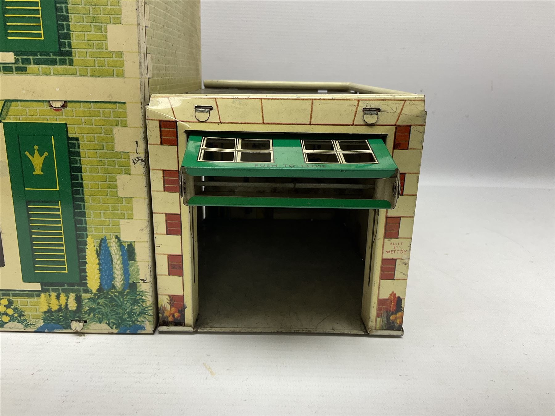 Mid-20th century Mettoy tin-plate double-fronted two-storey doll's house - Image 2 of 11