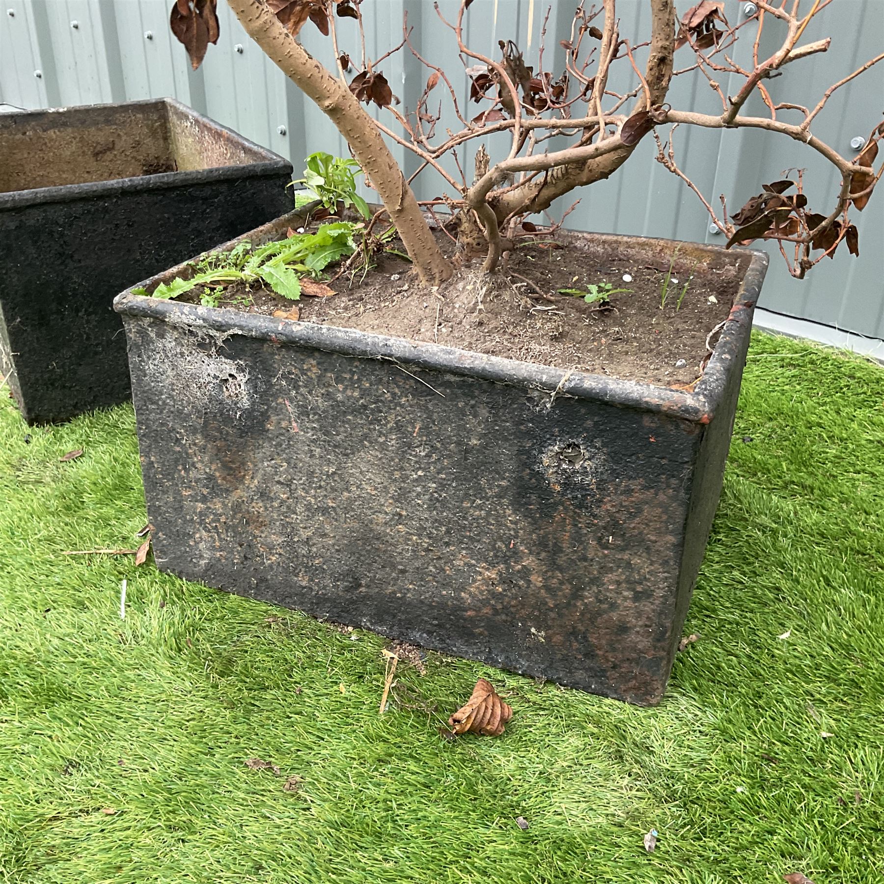 Pair of cast iron rectangular planters - Image 3 of 4