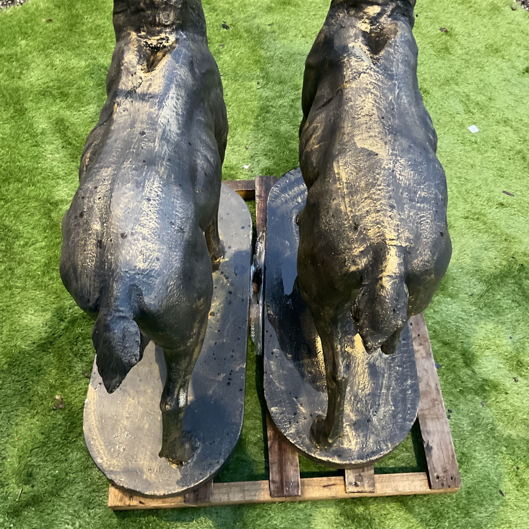 A pair of bronzed cast iron life-size garden or indoor Stags - Image 6 of 6